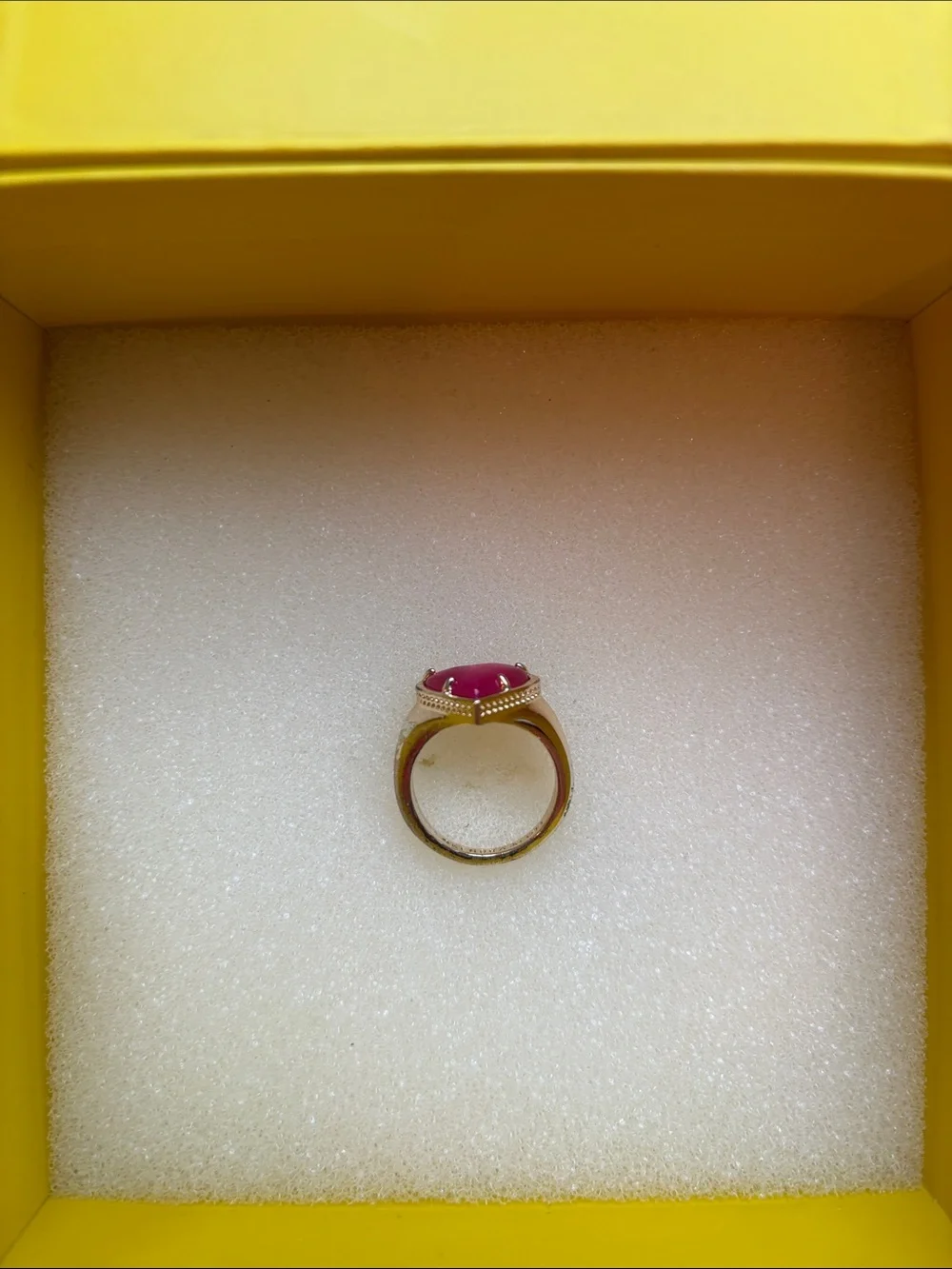 Kendra Scott Hot Pink Heart Enamel Gold Colored Ring Box Included